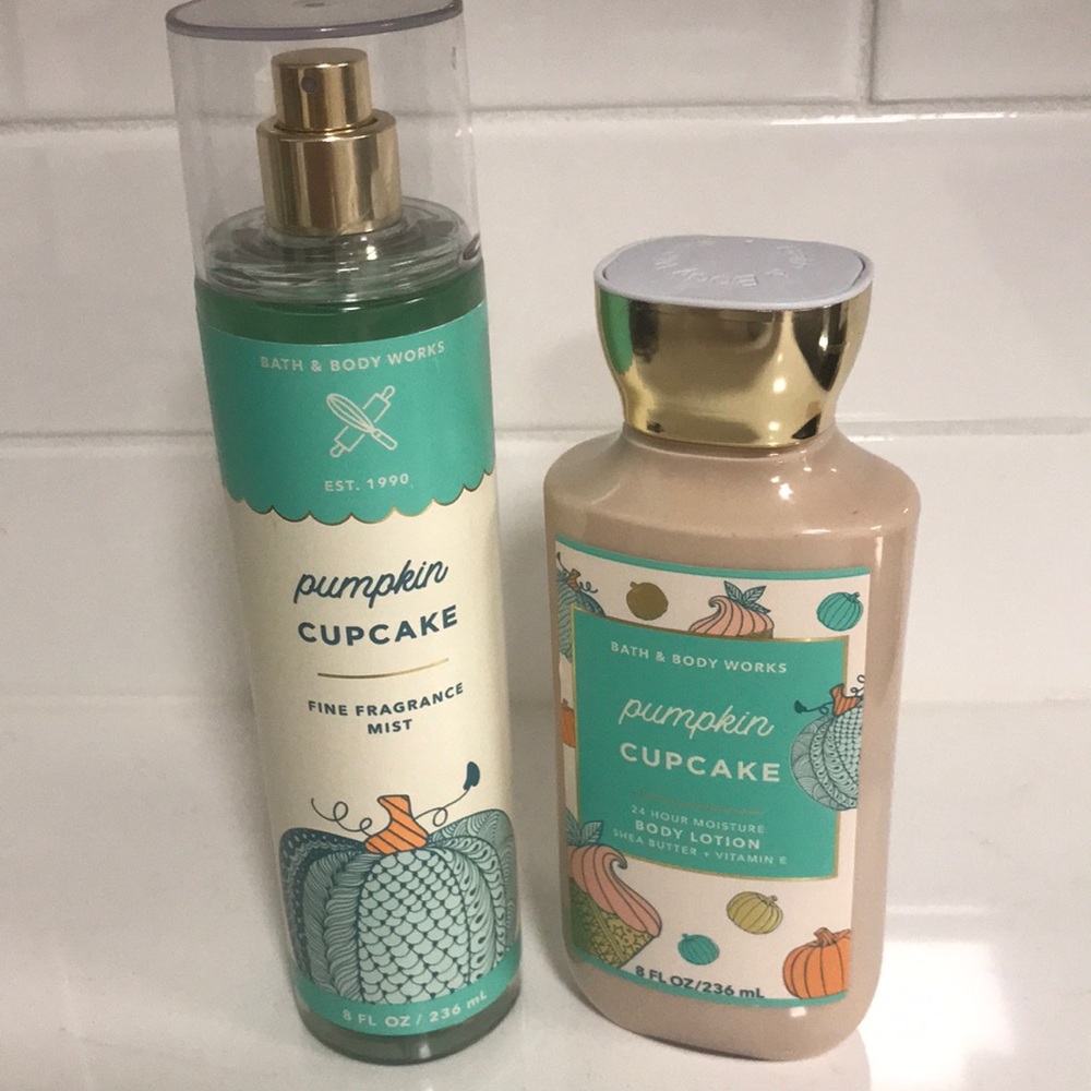 NWT! SUPER RARE! BBW Pumpkin Cupcake Fine Fragrance Mist and Lotion Set